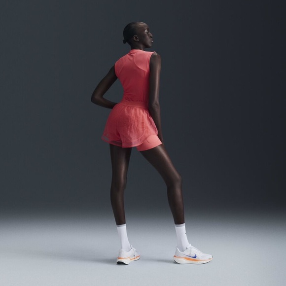 NWT Nike Running Division Tank Top Athletic Muscle Shirt Dri Fit Aster Pink M - Picture 5 of 15